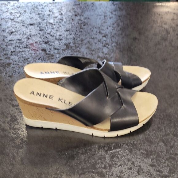 Anne Klein Black Mules with Crisscross Straps - Picture 3 of 6